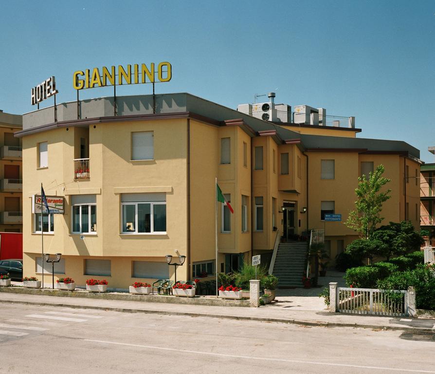 Hotel Giannino Porto Recanati Buitenkant foto
